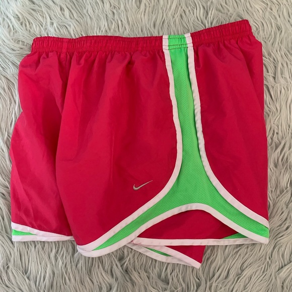 Nike Dri Fit short - Picture 2 of 2